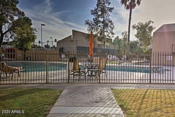 8055 E Thomas Road - Photo 13