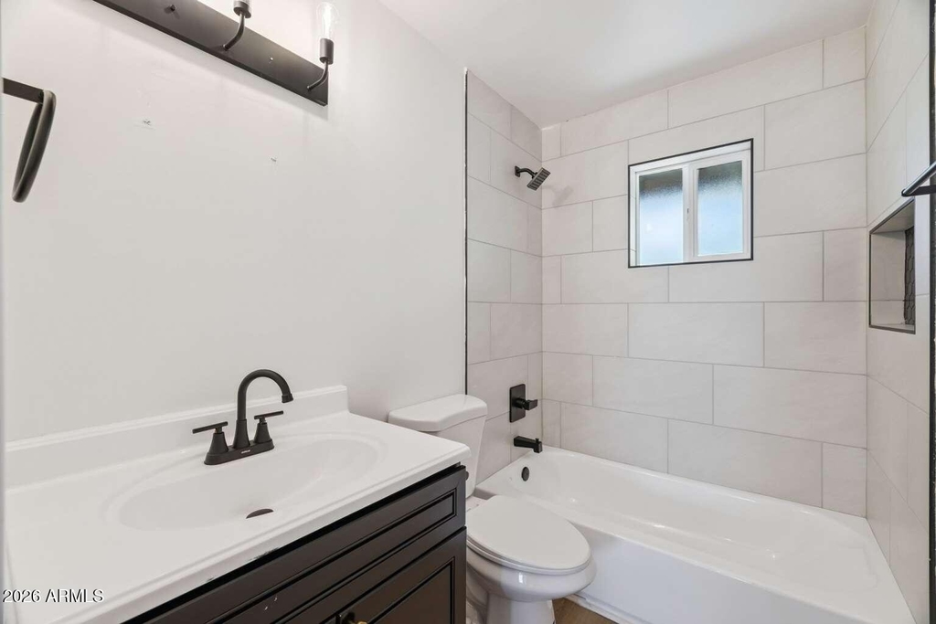2205 S Mill Avenue - Photo 9