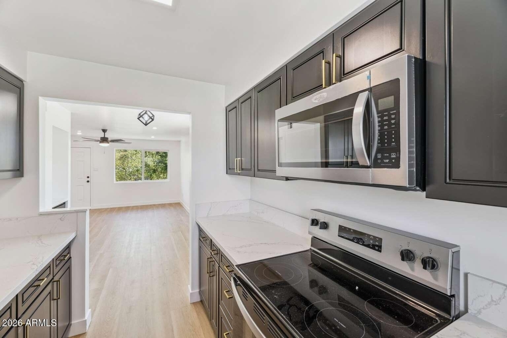 2205 S Mill Avenue - Photo 8