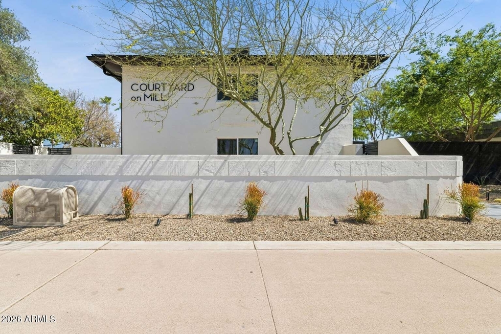 2205 S Mill Avenue - Photo 1
