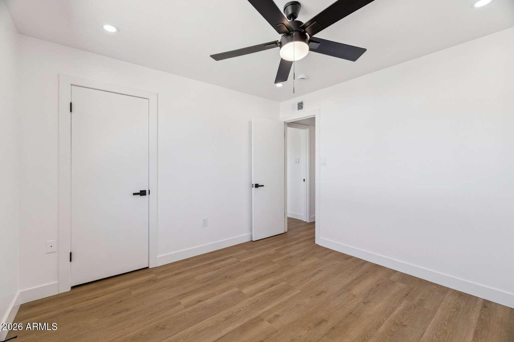 2205 S Mill Avenue - Photo 16