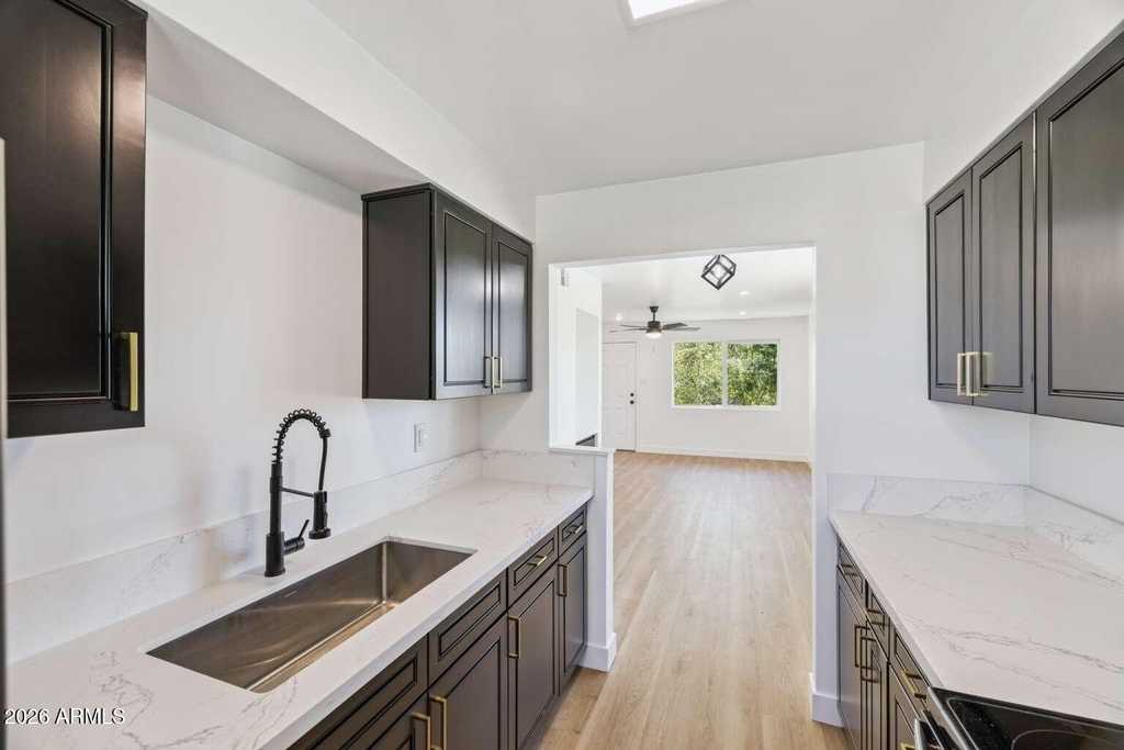 2205 S Mill Avenue - Photo 7