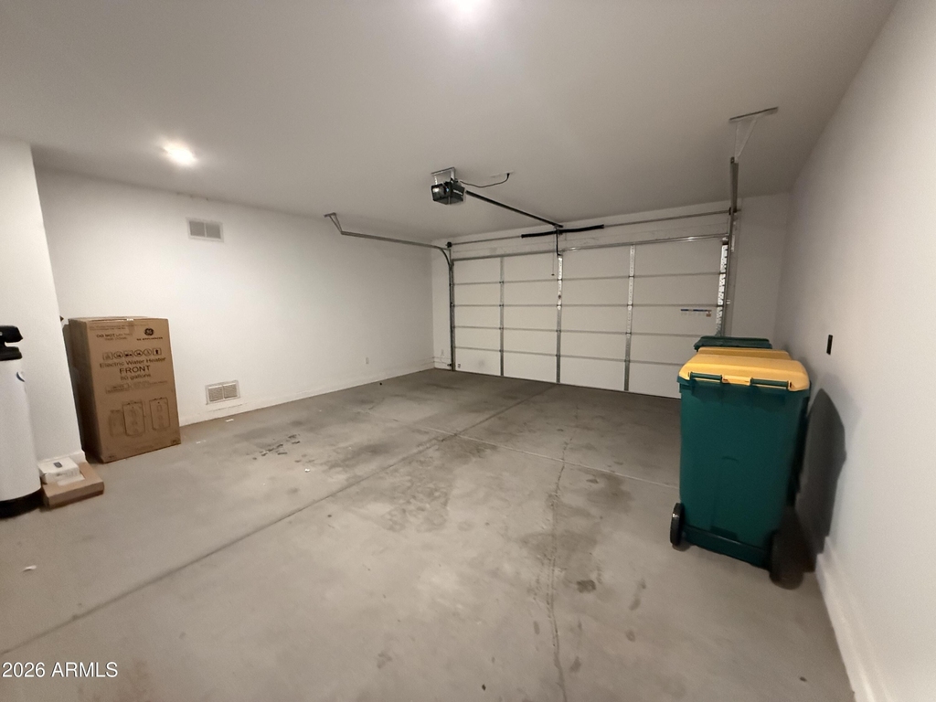 35448 W Santa Barbara Avenue - Photo 17