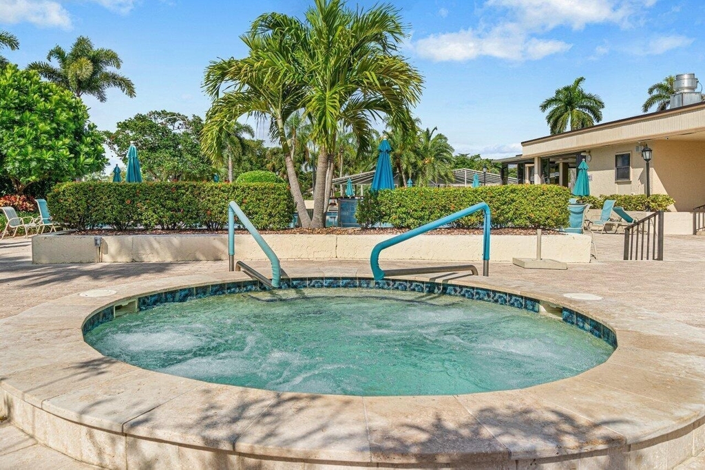 5605 Forest Oaks Terrace - Photo 28