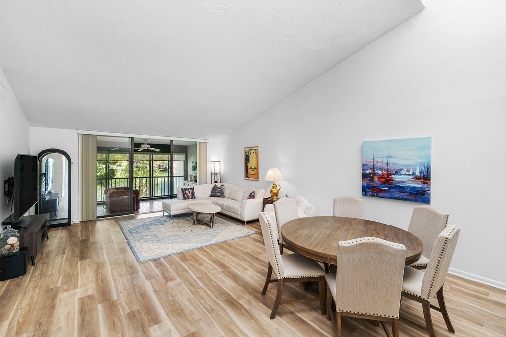 61 Eastgate Drive - Photo 1