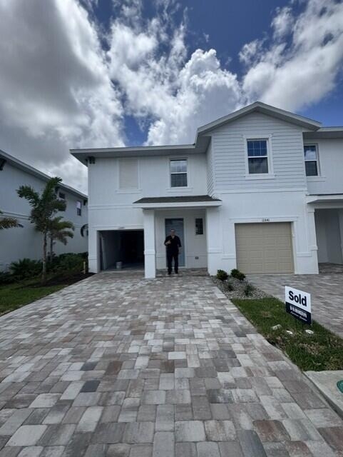 12845 Sw Forli Way - Photo 0