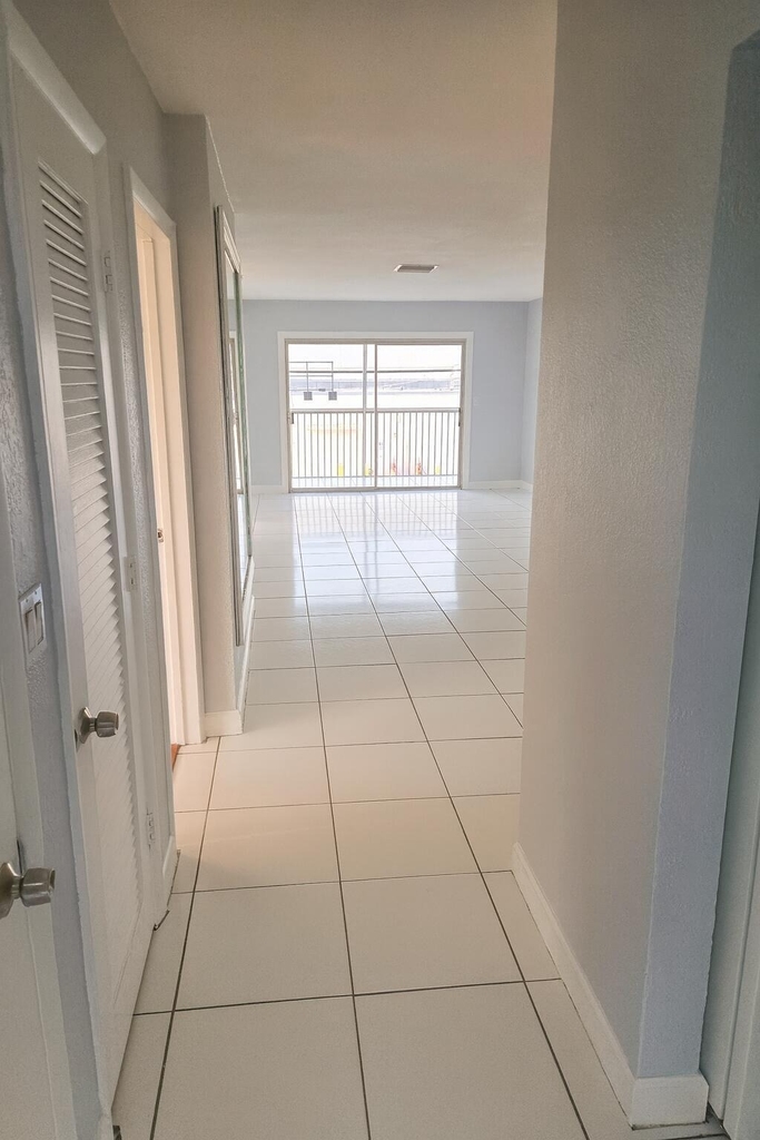 1001 Se 3rd Street - Photo 5