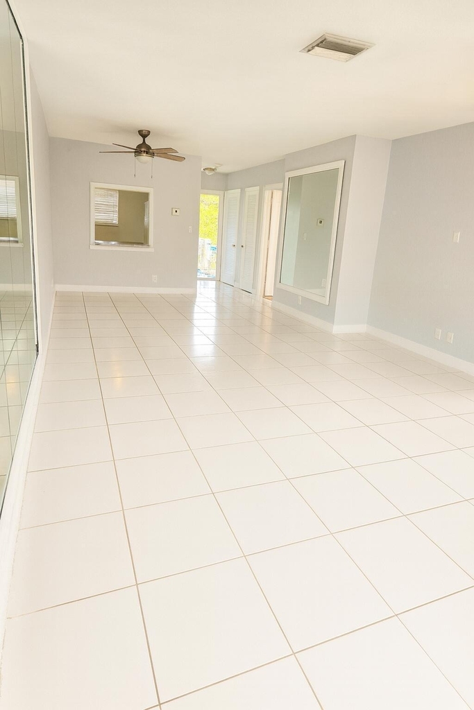 1001 Se 3rd Street - Photo 3