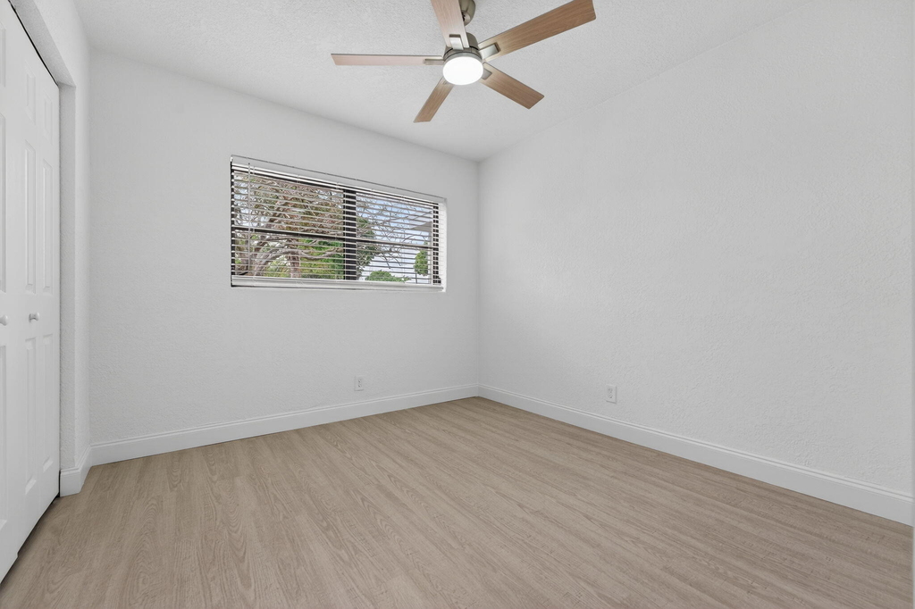 1048 Sw 1st Terrace - Photo 9