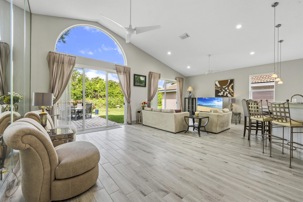 3198 Se Carrick Green Court - Photo 2