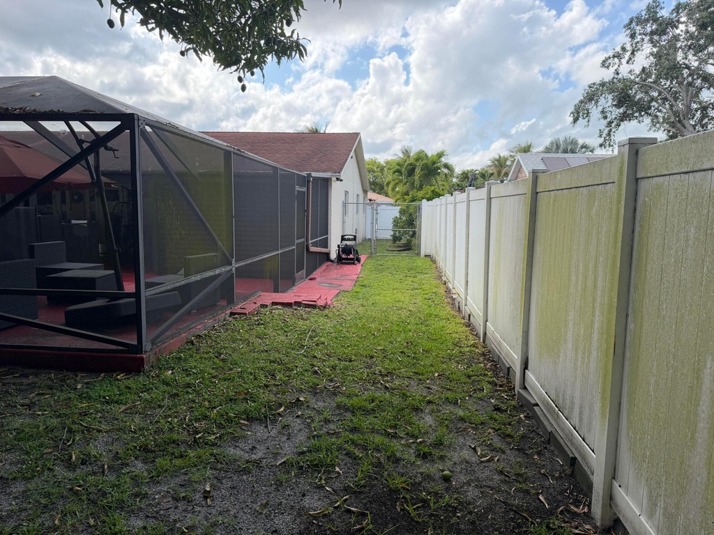 147 Alcazar Street - Photo 3