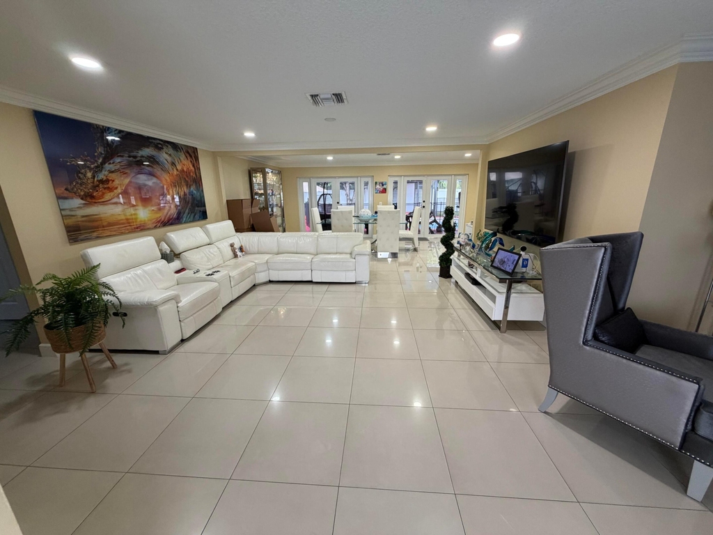 147 Alcazar Street - Photo 6