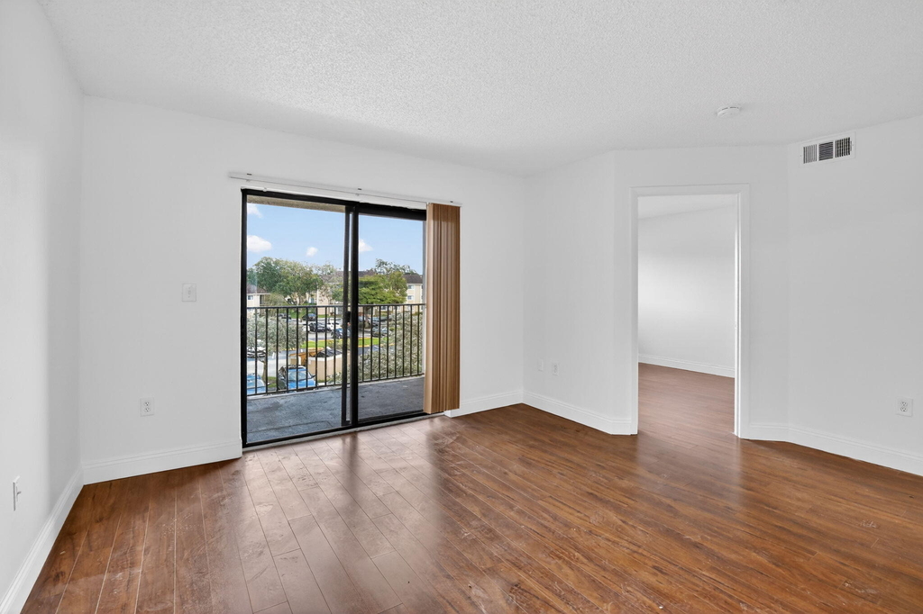 300 W Palm Cir Circle W - Photo 1