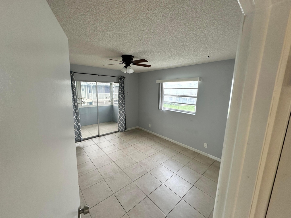 811 Flanders Q - Photo 35