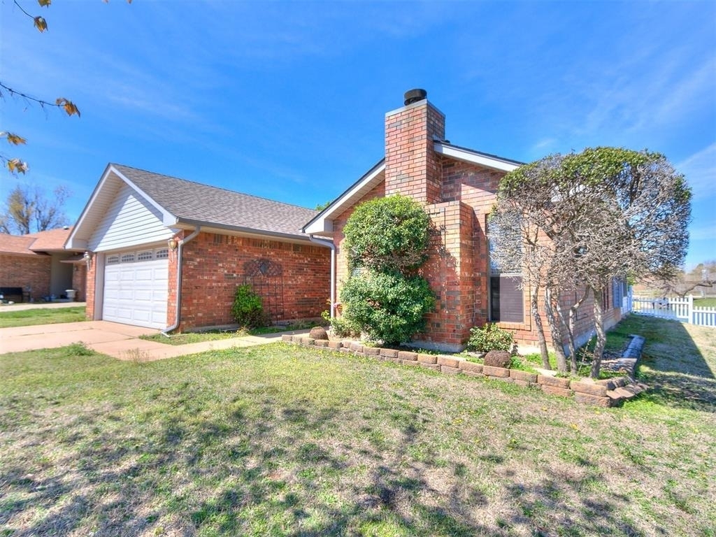 7317 Louisburg Drive - Photo 4