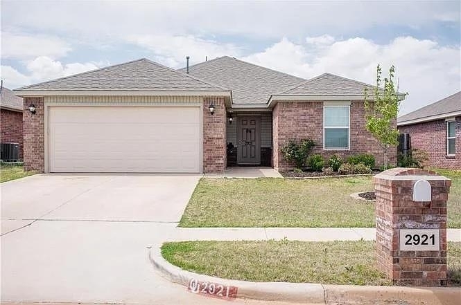 2921 Thompson Farm Lane - Photo 0