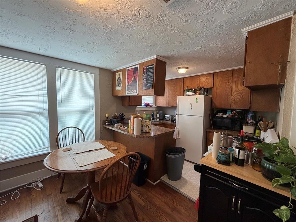 320 W Duffy Street - Photo 3