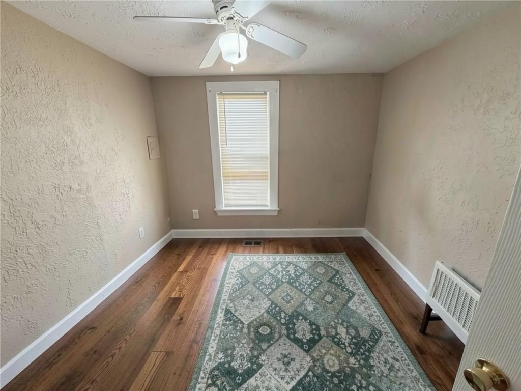 320 W Duffy Street - Photo 10