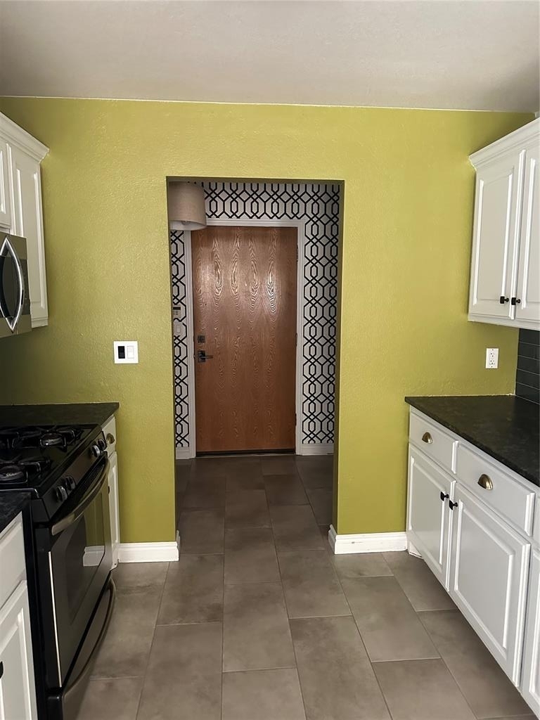 2807 Belknap Avenue - Photo 24