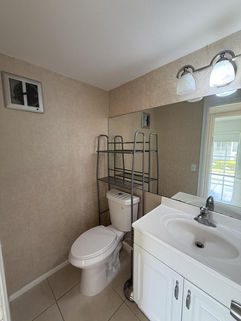 184 Easthampton H - Photo 10