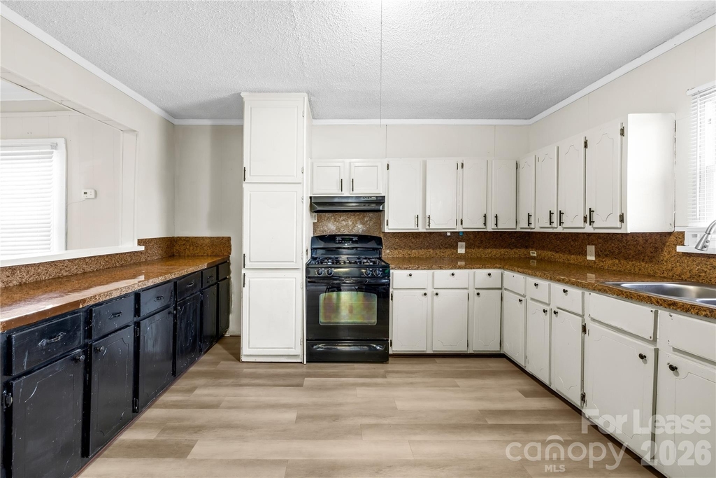 257 Jefferson Street - Photo 7