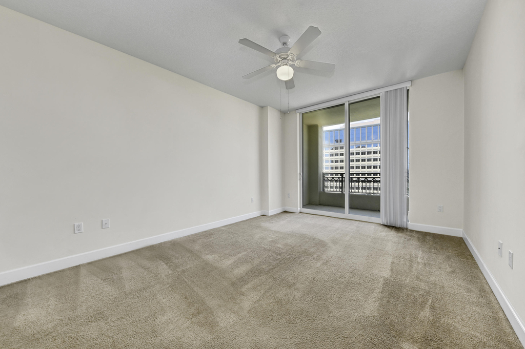 550 Okeechobee Boulevard - Photo 5