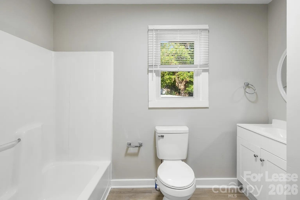 227 N Magnolia Street - Photo 8