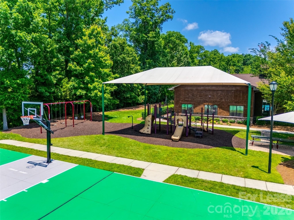2316 Celandine Way - Photo 35