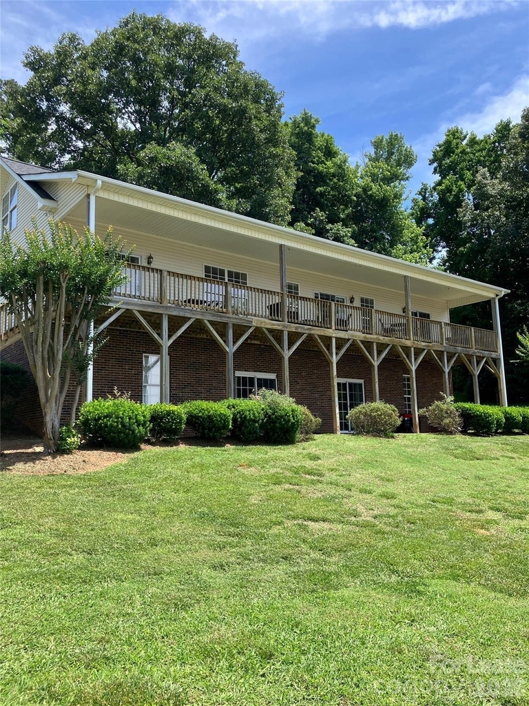 137 Fern Haven Lane - Photo 0