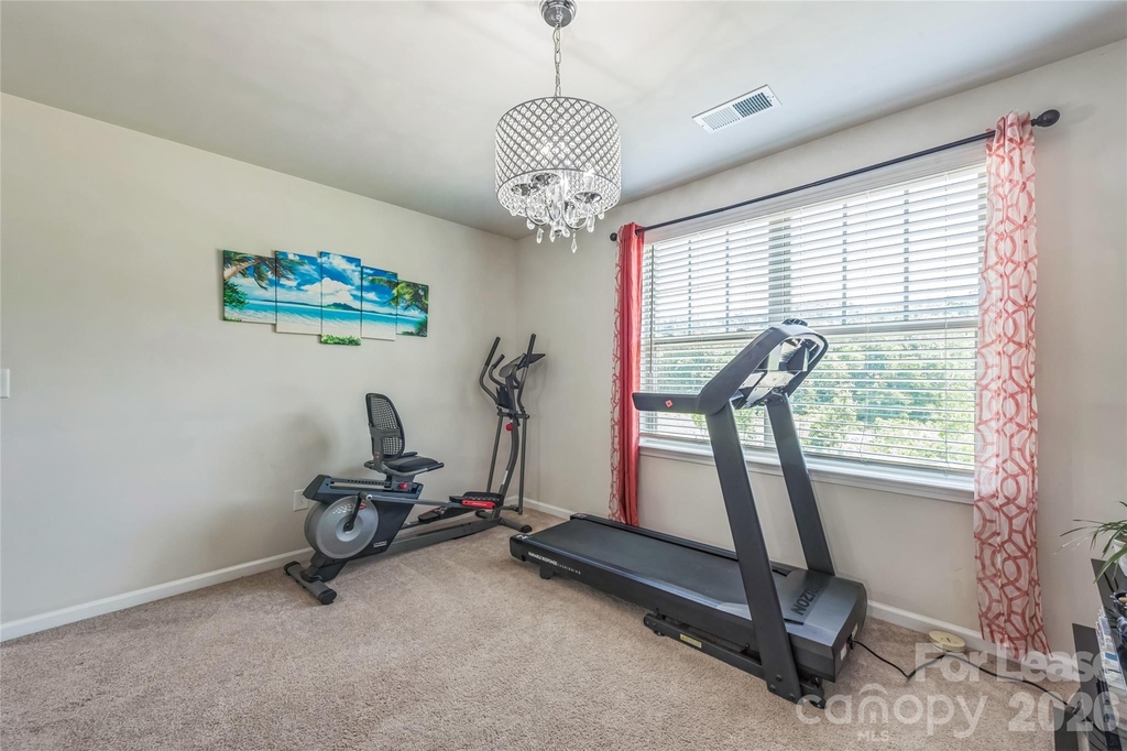 1012 Leland Drive - Photo 32