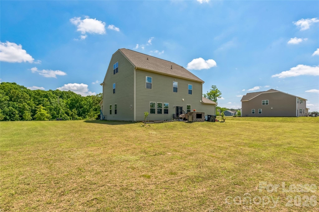 1012 Leland Drive - Photo 2