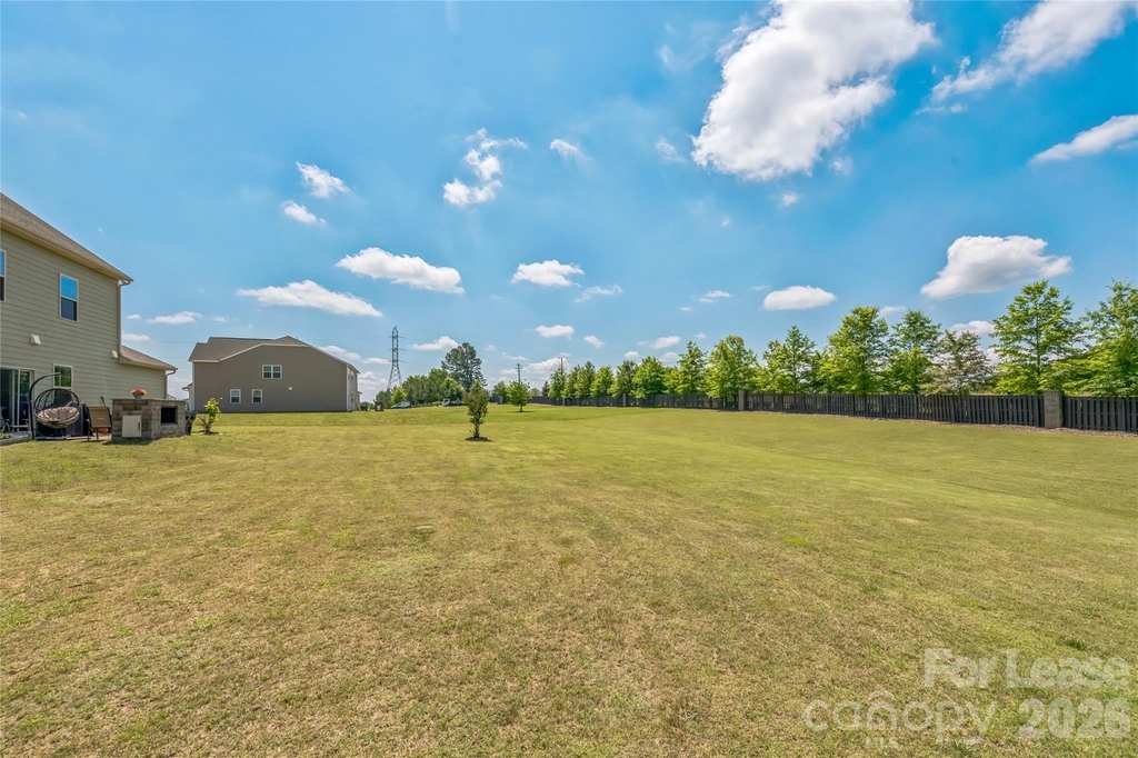 1012 Leland Drive - Photo 3
