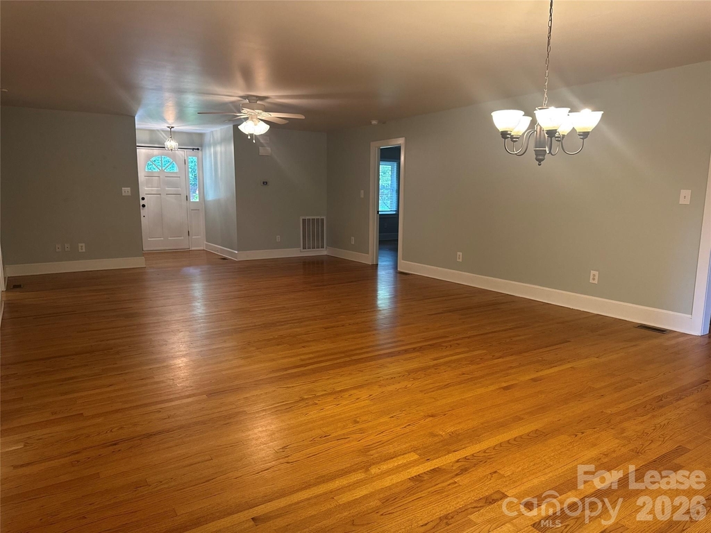 8024 Bradford Lane - Photo 2
