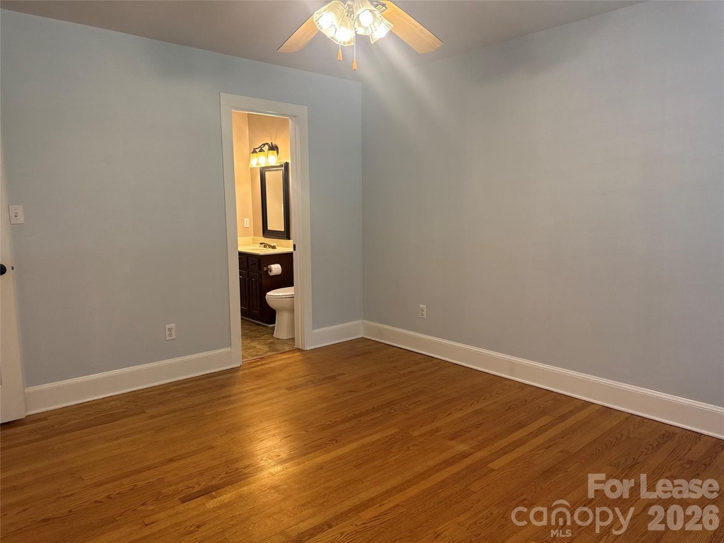 8024 Bradford Lane - Photo 5