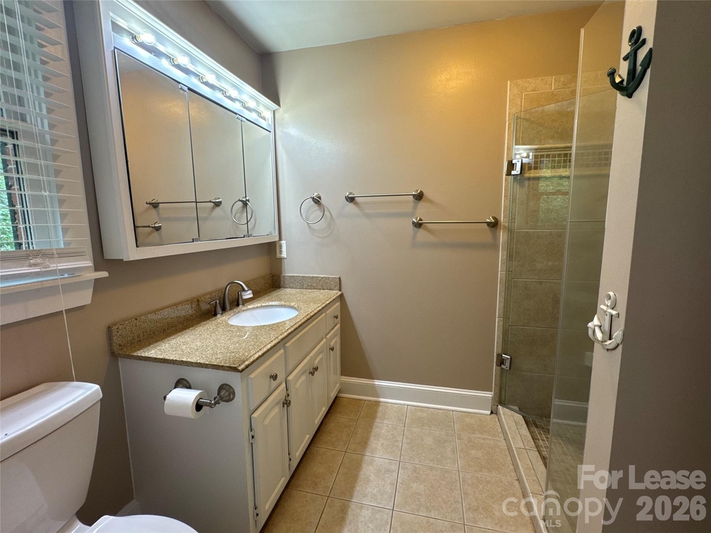 8024 Bradford Lane - Photo 7