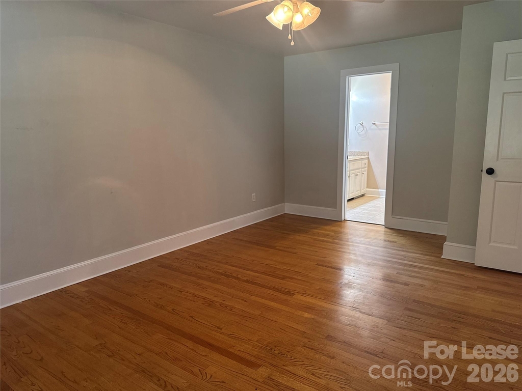 8024 Bradford Lane - Photo 6