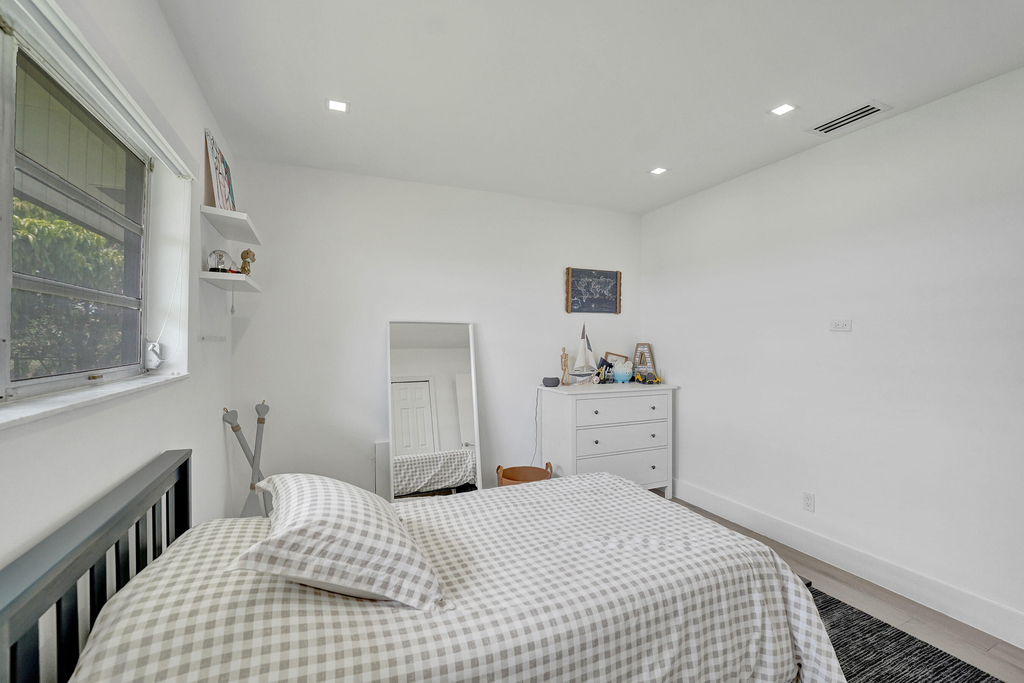 3630 N 55th Avenue - Photo 40
