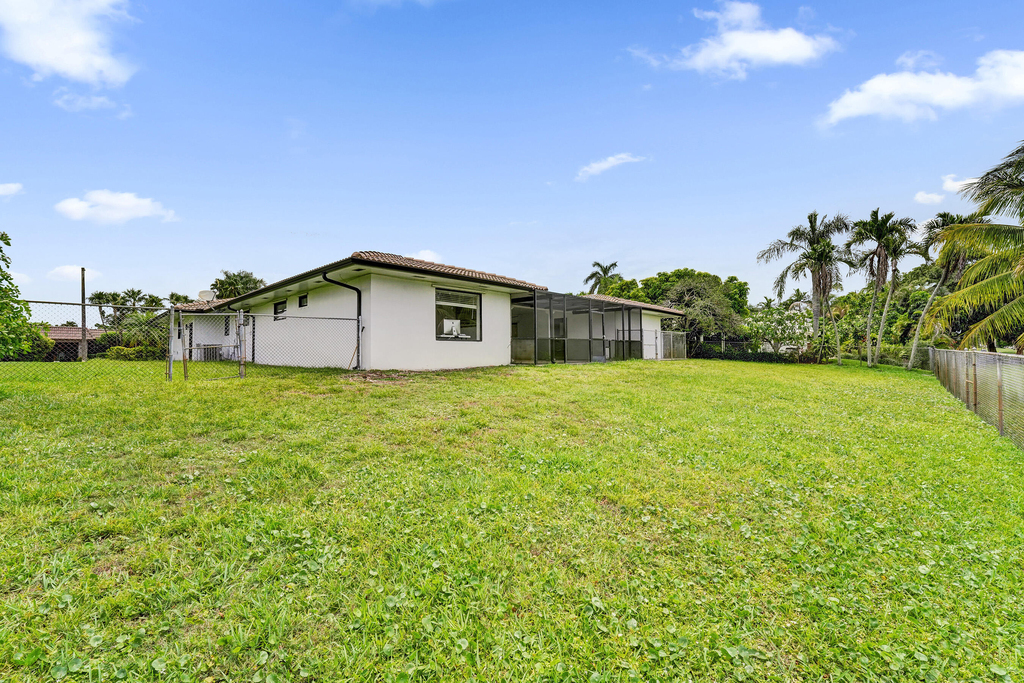 3630 N 55th Avenue - Photo 58