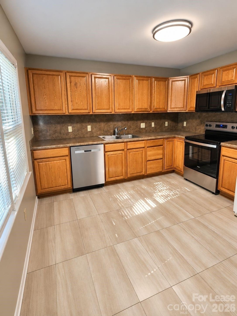 3317 Windsor Drive - Photo 5
