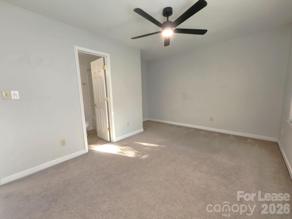 3317 Windsor Drive - Photo 14