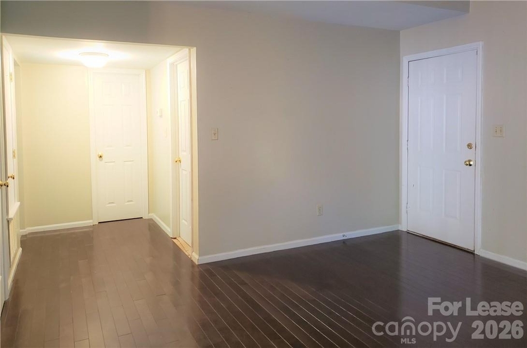 3317 Windsor Drive - Photo 4