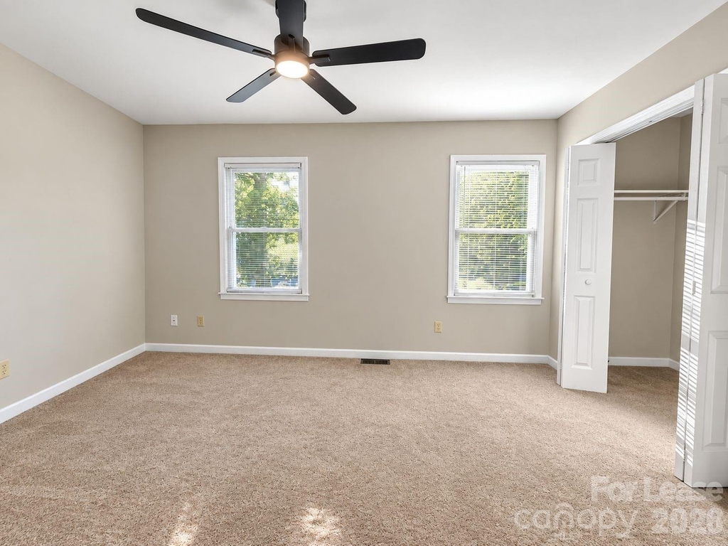 3317 Windsor Drive - Photo 7