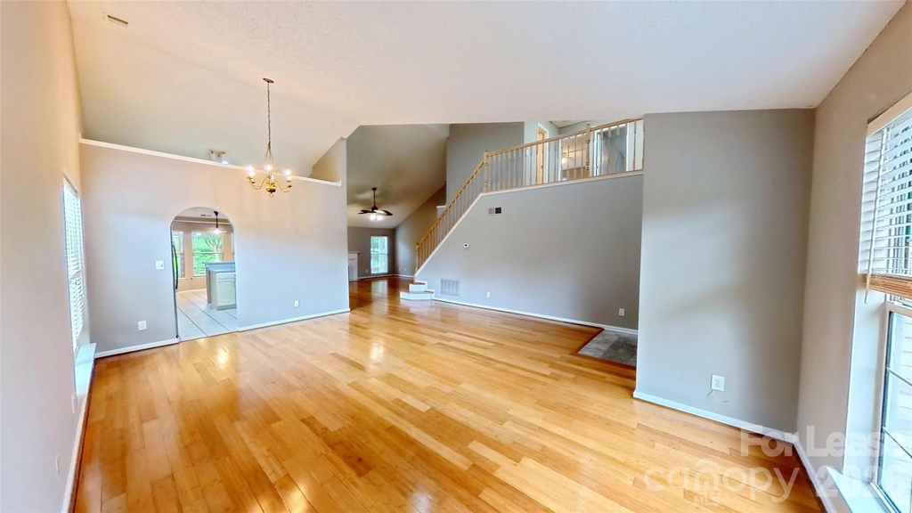 3010 Williams Station Road - Photo 2