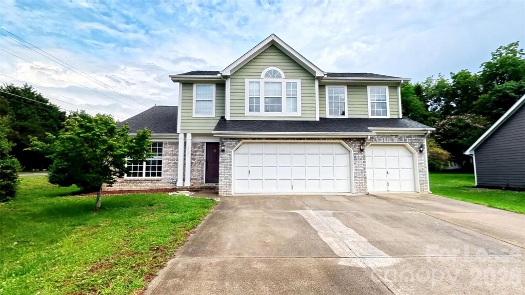 3010 Williams Station Road - Photo 0