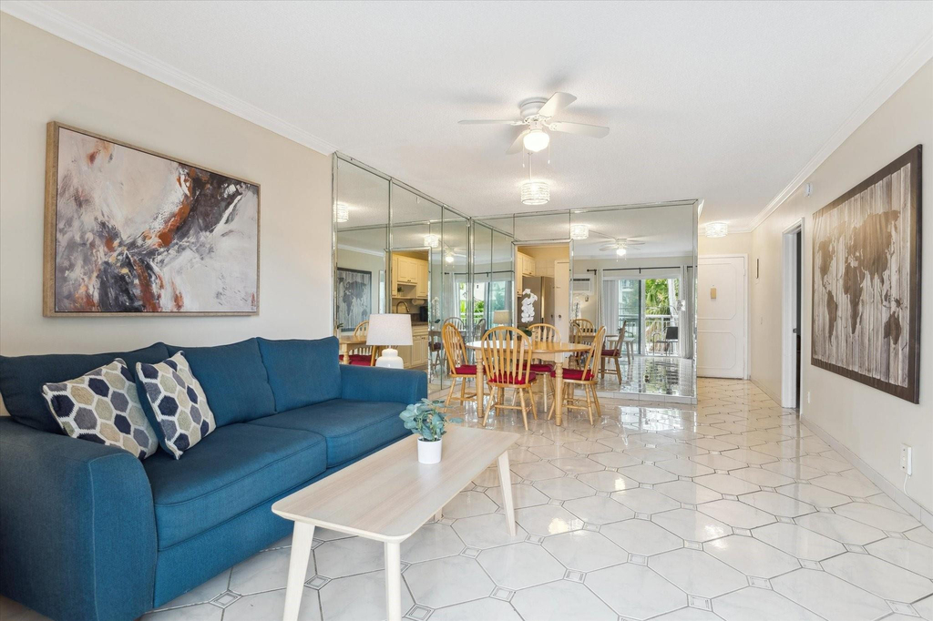 720 Orton Avenue - Photo 5