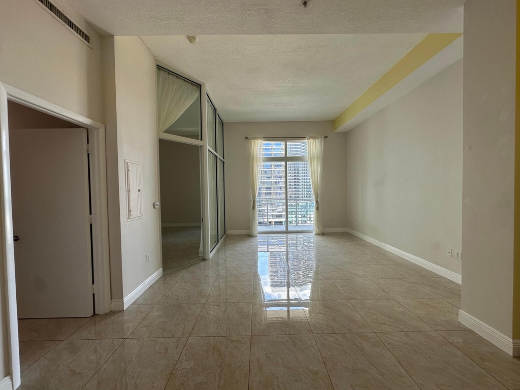 234 Ne 3rd Street - Photo 1
