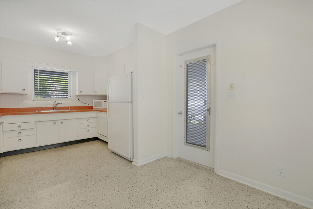 3410 Poinsettia Avenue - Photo 27