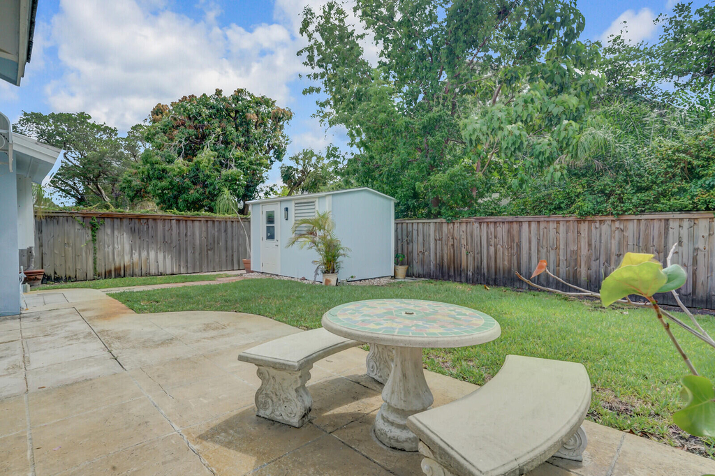 3410 Poinsettia Avenue - Photo 16