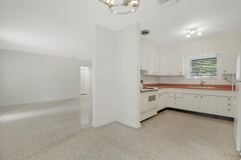 3410 Poinsettia Avenue - Photo 28
