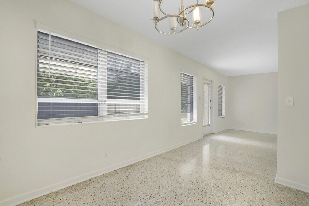 3410 Poinsettia Avenue - Photo 9